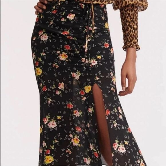 Veronica Beard Black Floral Vanity Silk Midi Skirt Size 4 - Picture 3 of 9
